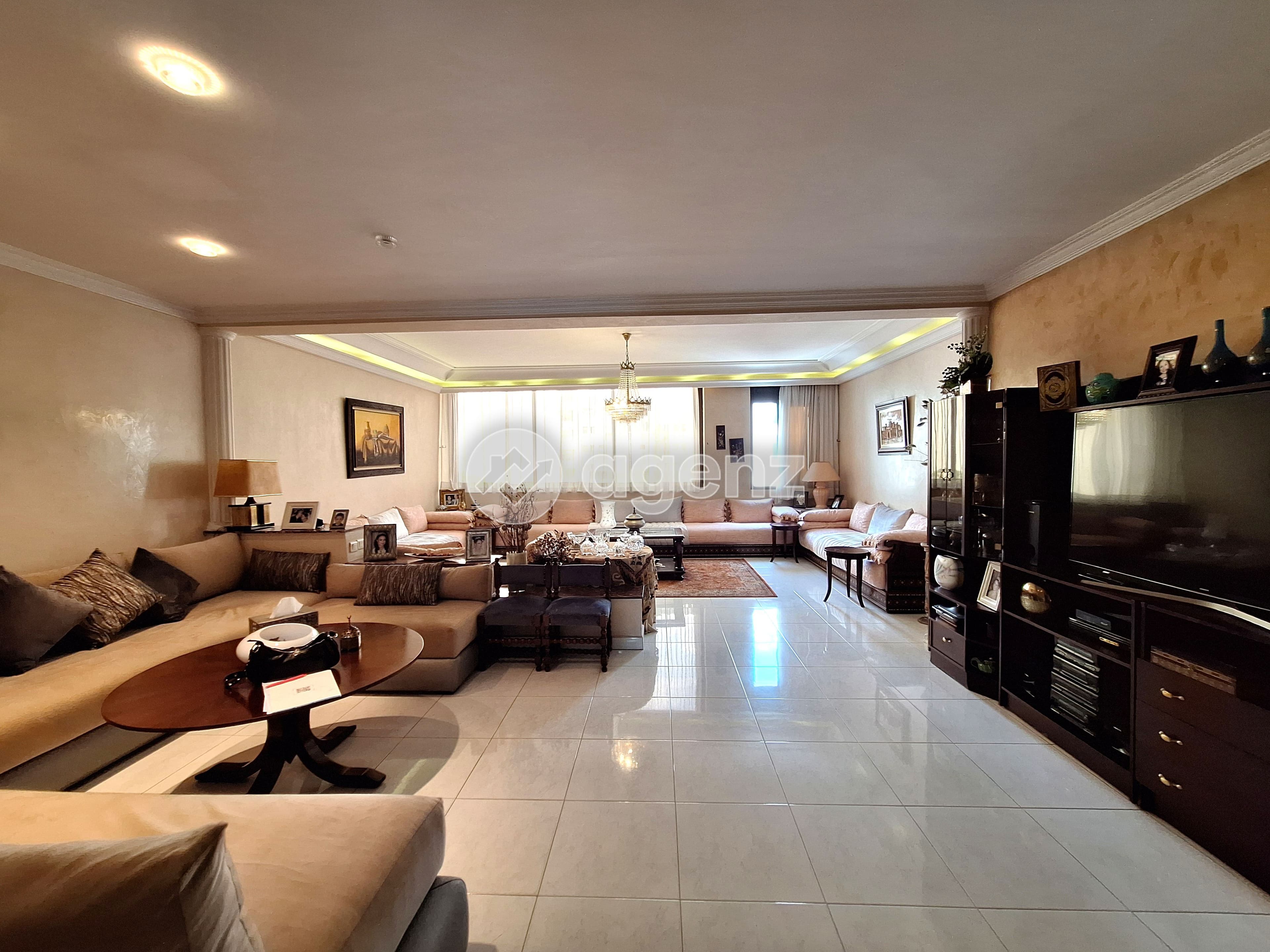 Appartement à vendre 159 m², 3 chambres - Les hôpitaux -CMN-MA-1580