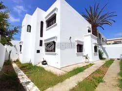 Villa à vendre 360 m², 6 chambres - Hay Dakhla -AGA-AG-1038