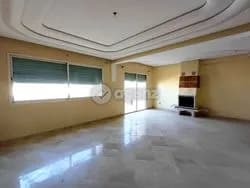 Appartement à vendre 215 m², 3 chambres - El Menzeh -MEK-ME-1016