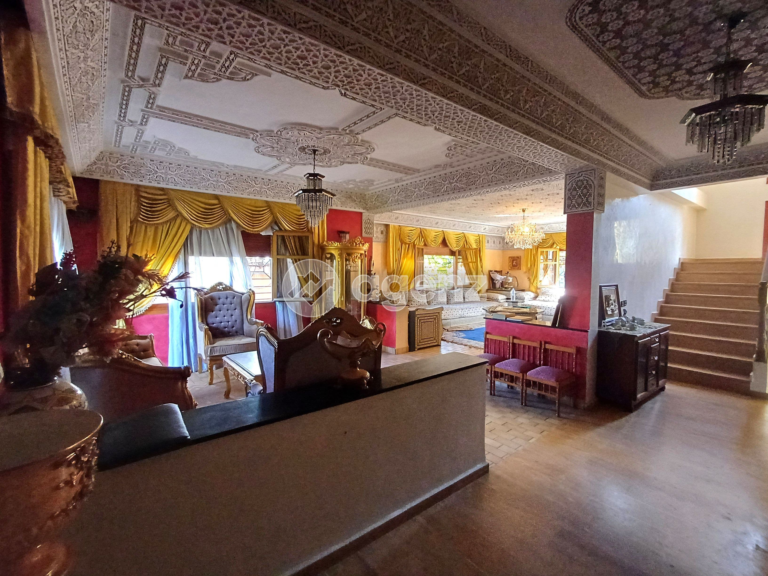 Villa à vendre 479 m², 4 chambres - Aviation - Mabella -RBA-YO-1078