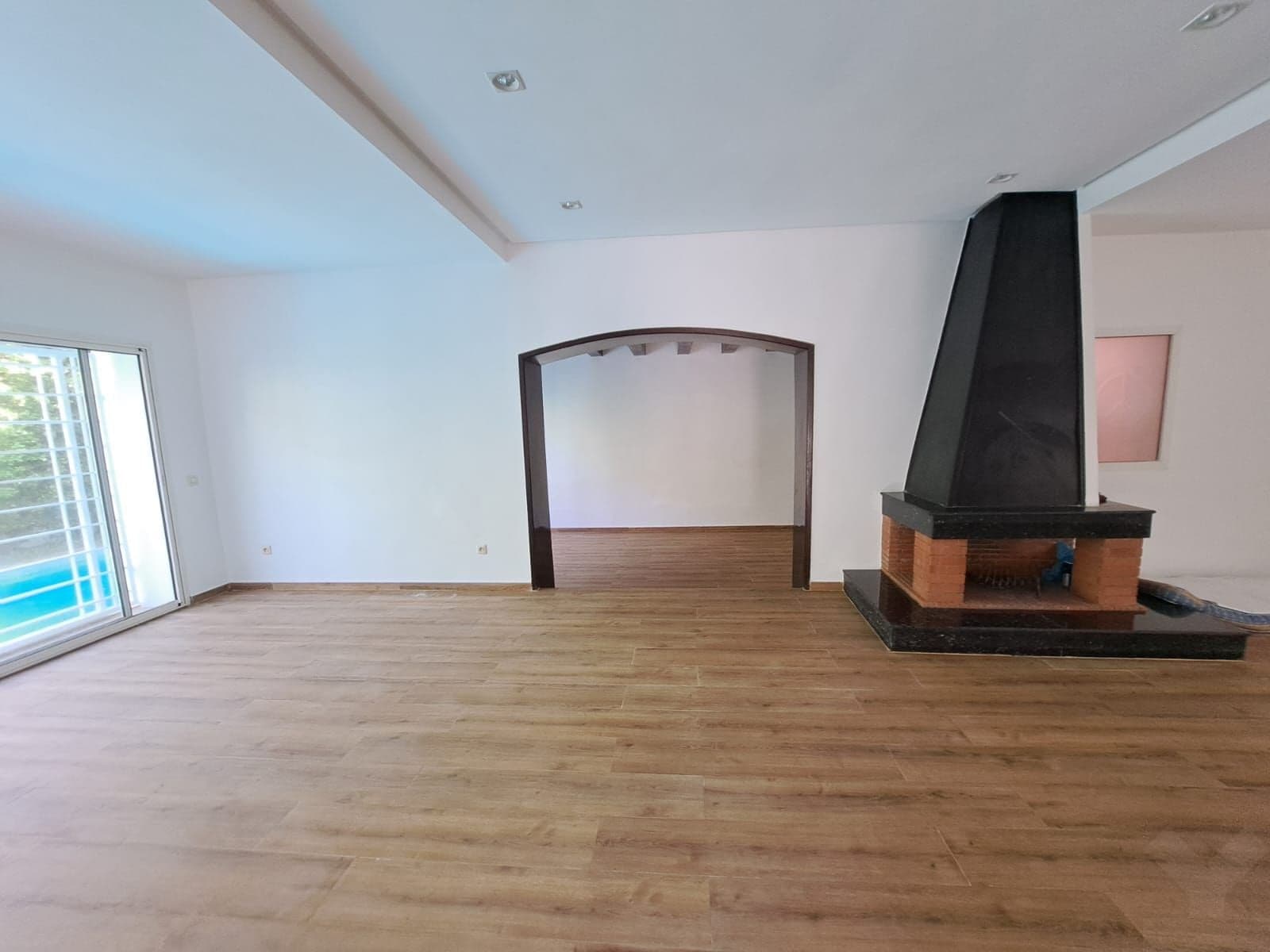 Villa à vendre de 293 m² de terrain et 250 m² construits