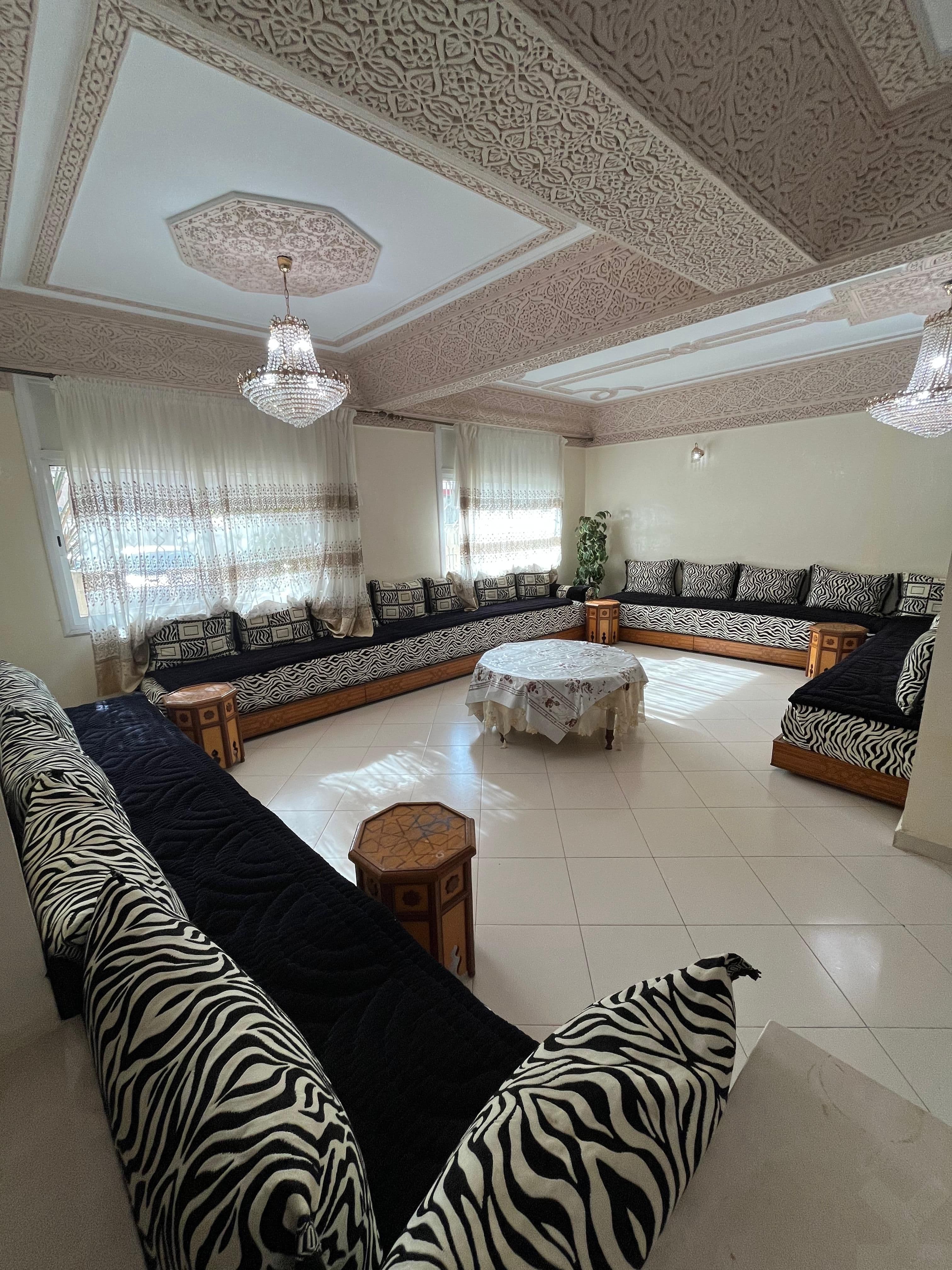 Appartement meublé 3 chambres  à vendre de 182 m²