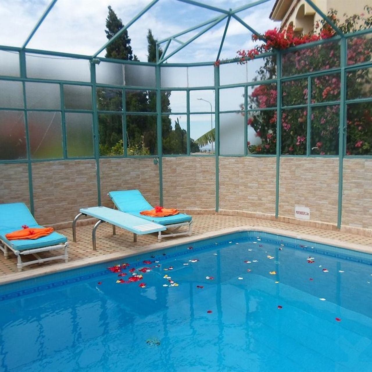 Villa meublée à vendre de 1233 m² de terrain et 639 m² construits
