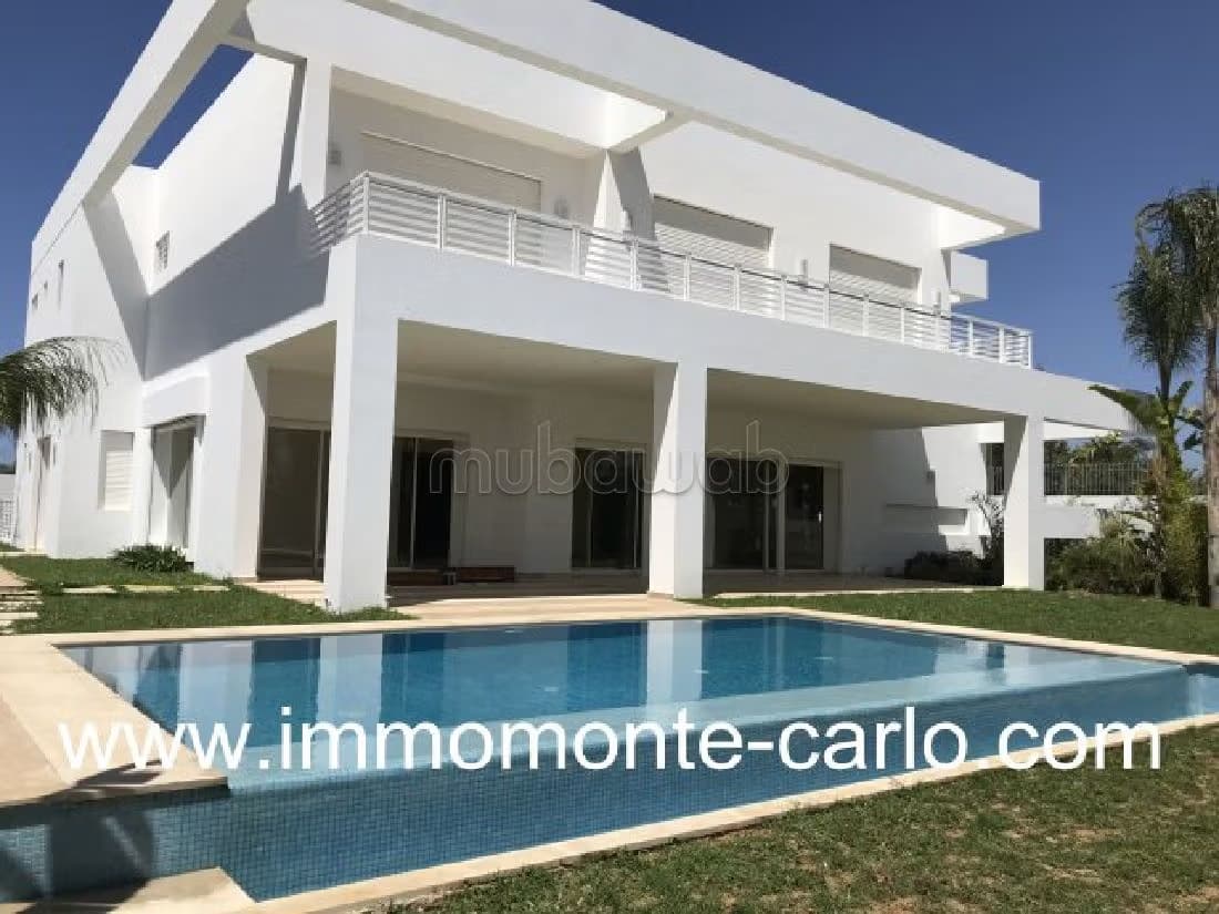 A louer Villa haut standing neuve avec piscine