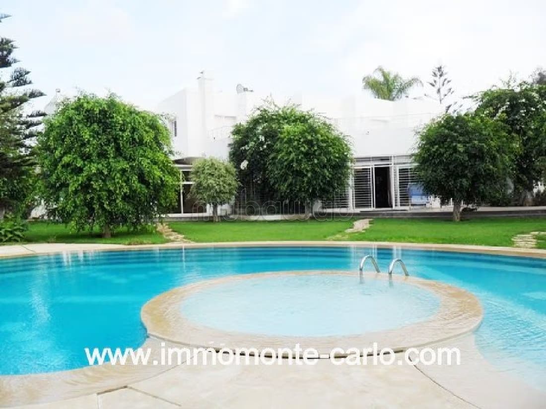 Villa neuve haut standing à Souissi