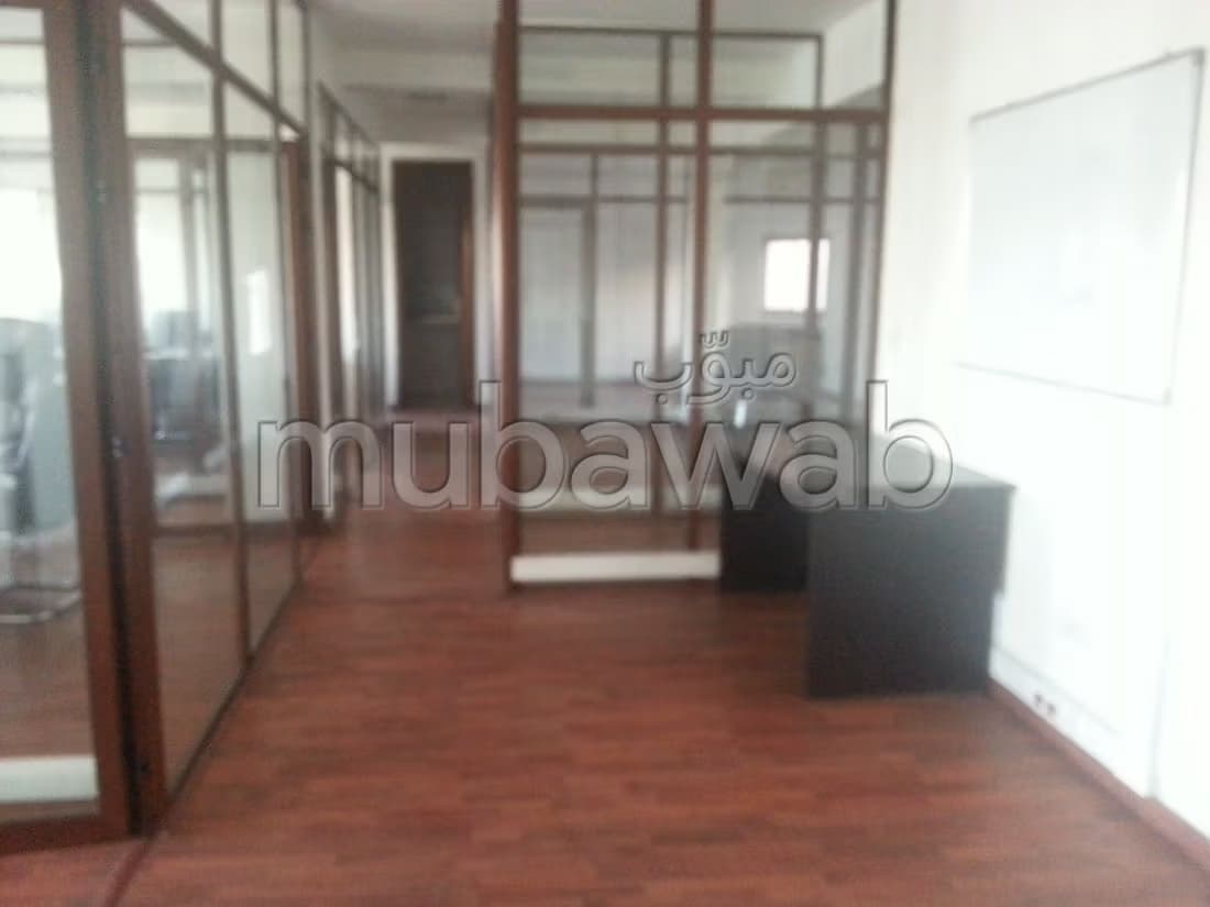 Plateau bureau LPB 136 a palmier de 300m²
