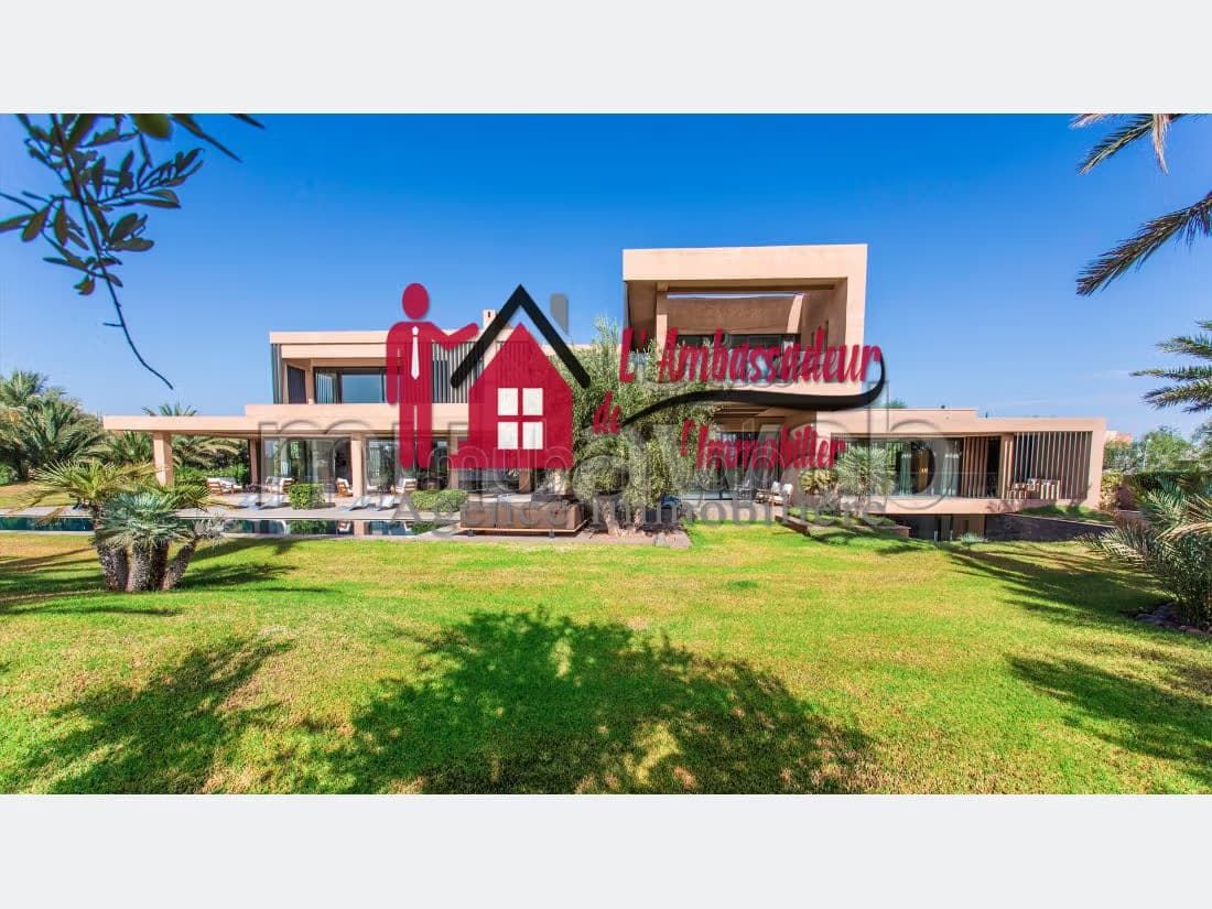 Villa Moderne de 2955 m2 top emplacement ANFA SUP