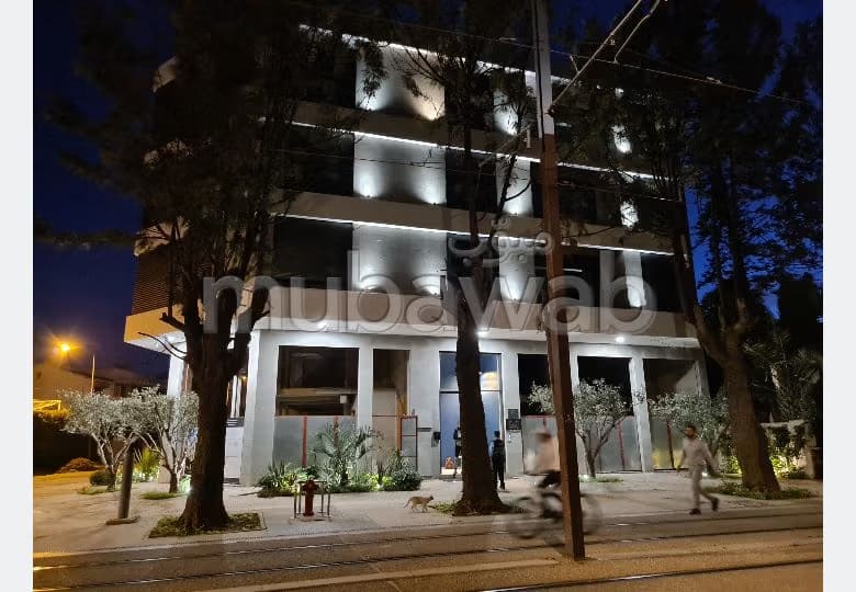 LOCATION – Superbe Studio meublé & équipé de 54 m²