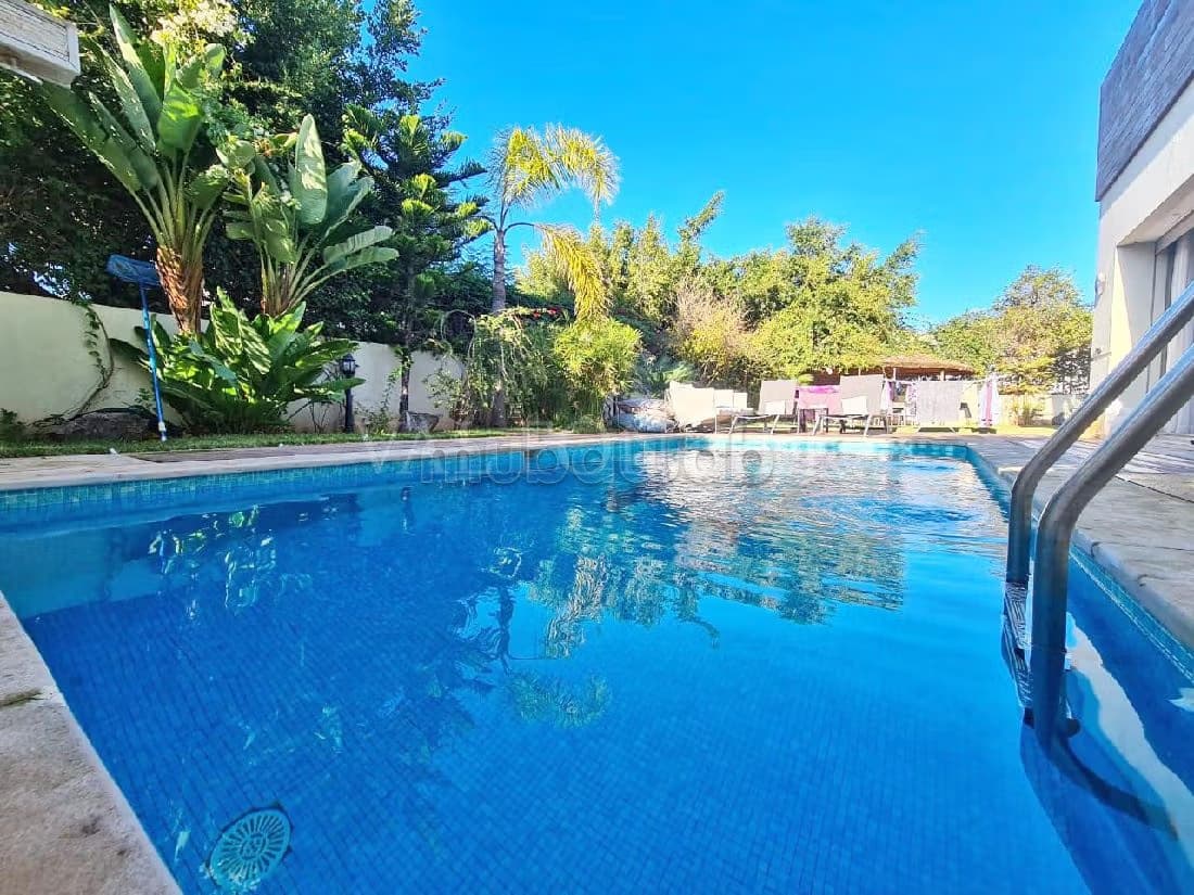 Location très belle villa 730m2 4chambres avec piscine, Bous...