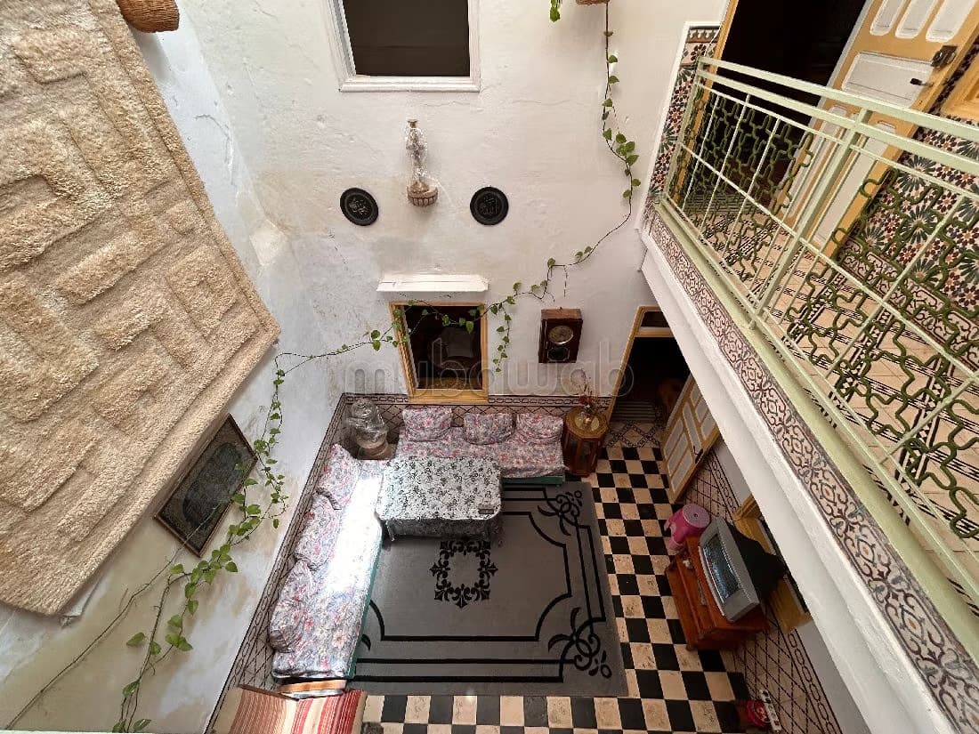Top emplacement/ Riad à rénover, possibilité 5 chambres