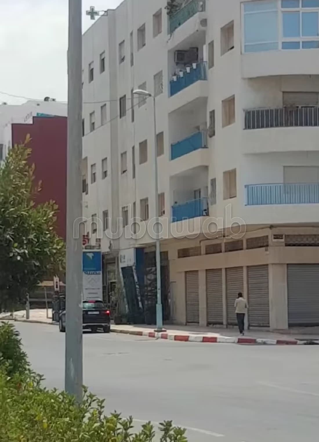 Vend local commercial à Hay Houda. Surface totale 550 m²