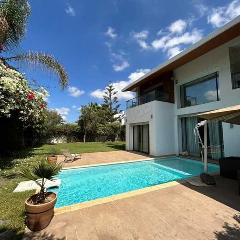 Villa à Vendre de 852.0 m² à Bouskoura, Bouskoura