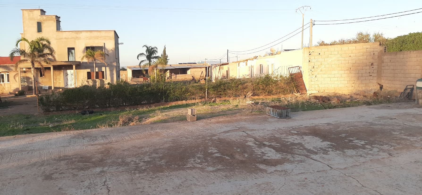 Vente terrain à Route ain Chkaf. Surface de 10000 m²