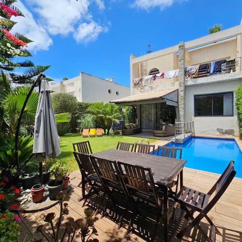 Villa à Vendre de 398.0 m² à Dar Bouazza, Tamaris2