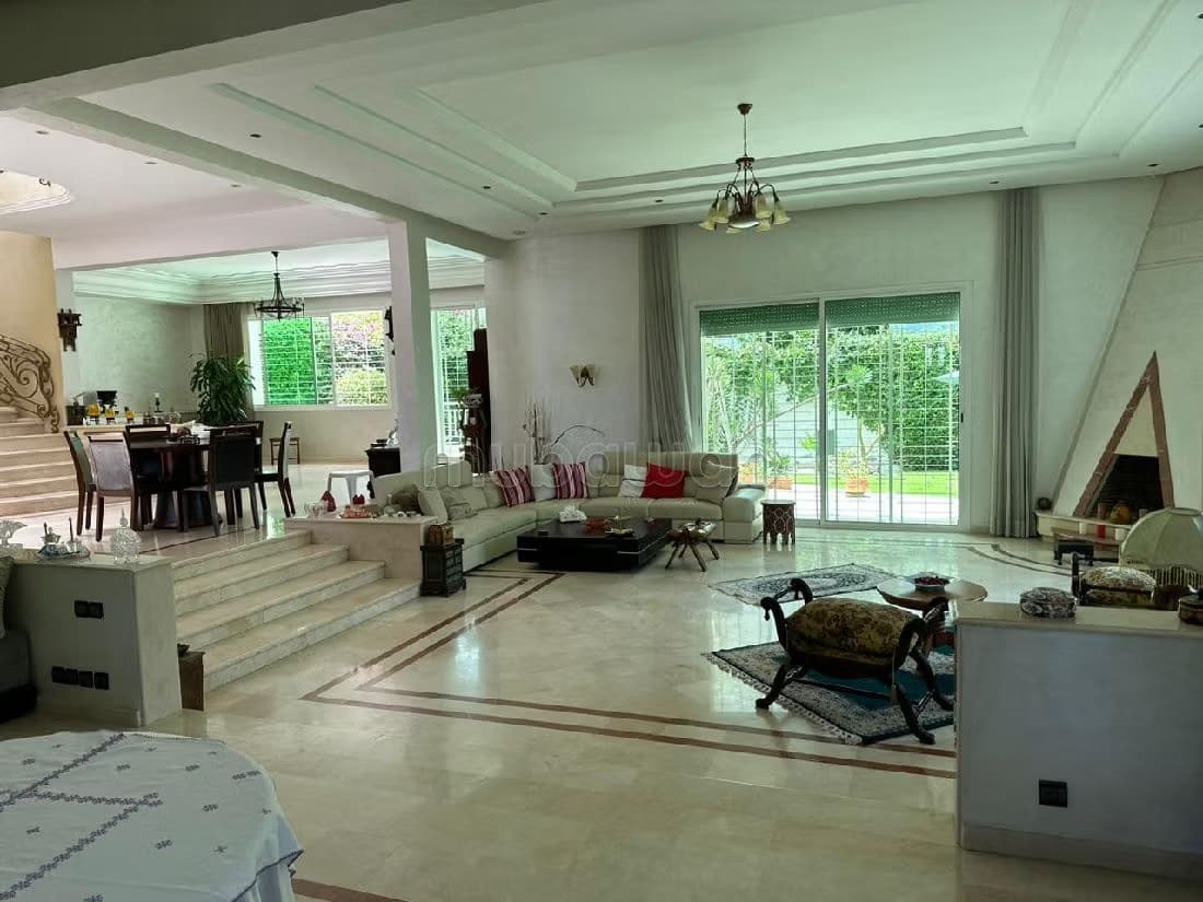 A vendre tres belle villa 526m2 Mandarona Zenith