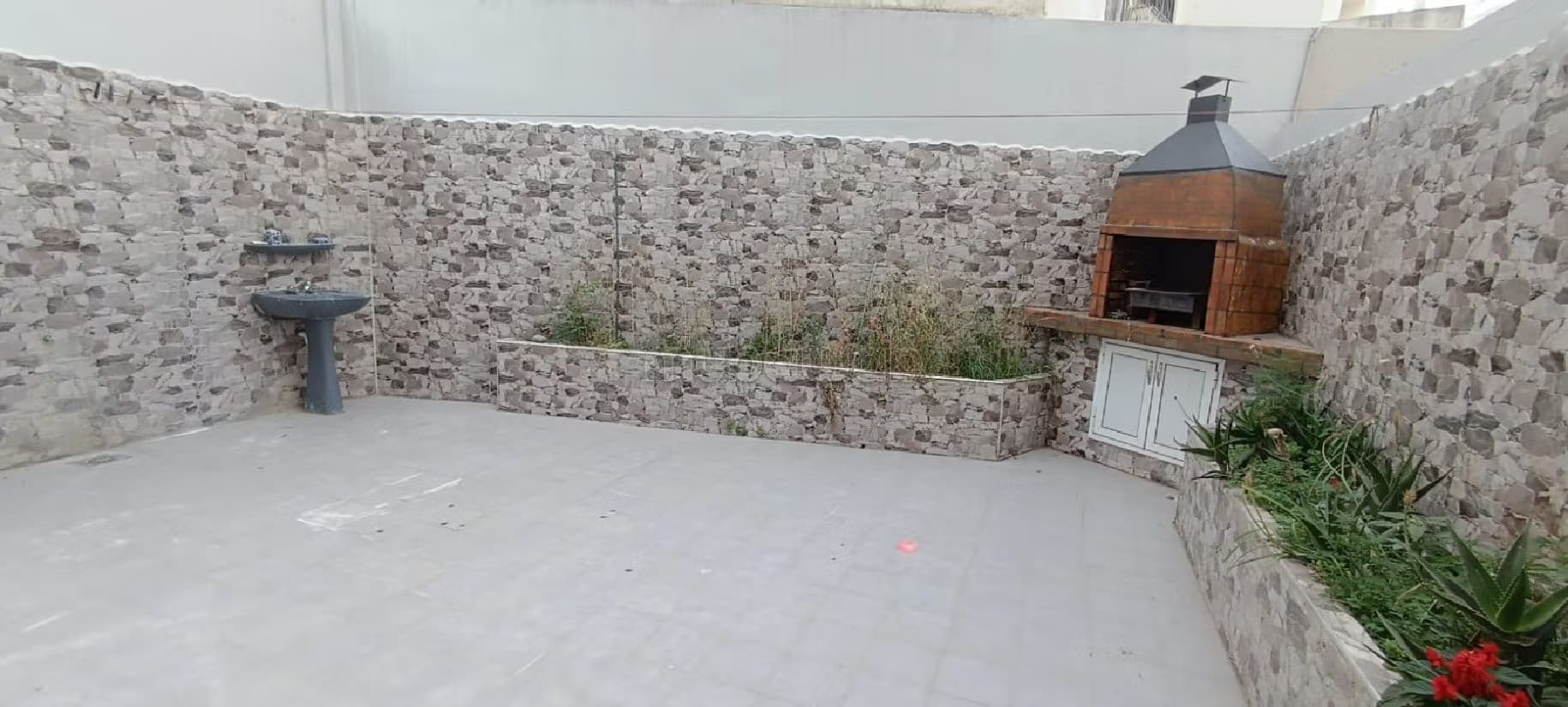Grand appartement a vendre a maamora