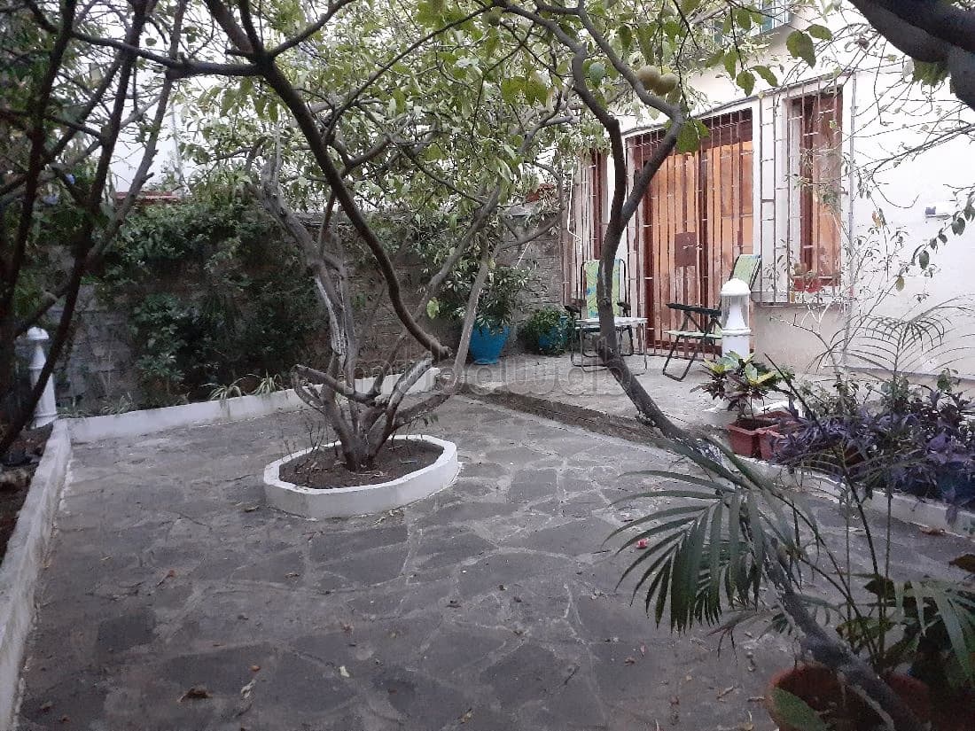 Unique villa de charme plein centre ville