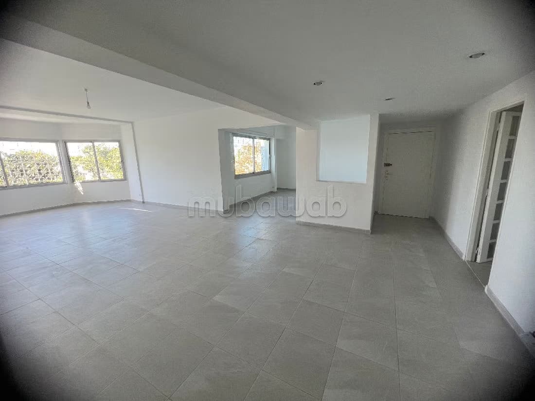 Joli appartement à vendre à l’Aviation, de 167m proche école...