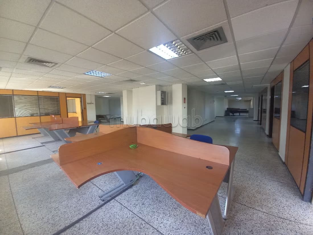 A louer bureau équipé 500m2 Palmier