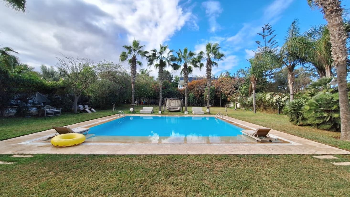 Villa 2158 m² Californie proche école US