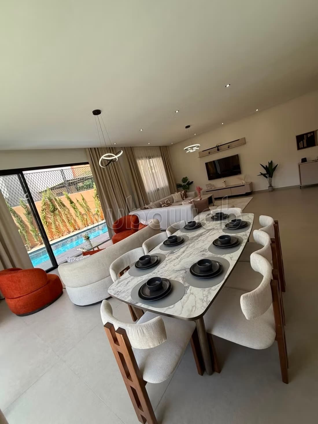 En vente excellente Villa moderne Neuve meublée de 4 suites...