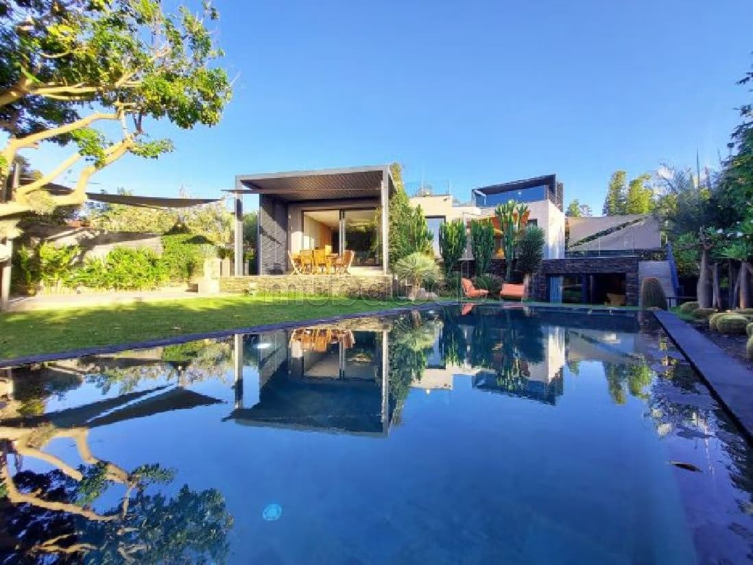 Waterfront Villa moderne avec piscine et jardin à Mohammedia