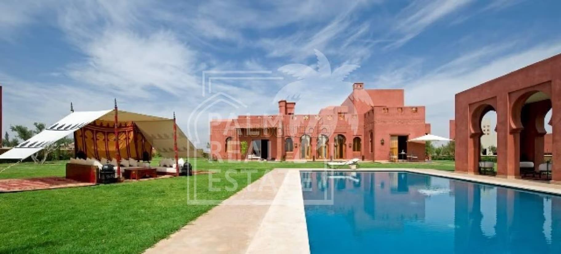Splendide villa a vendre a 18 km sur la route de lourika