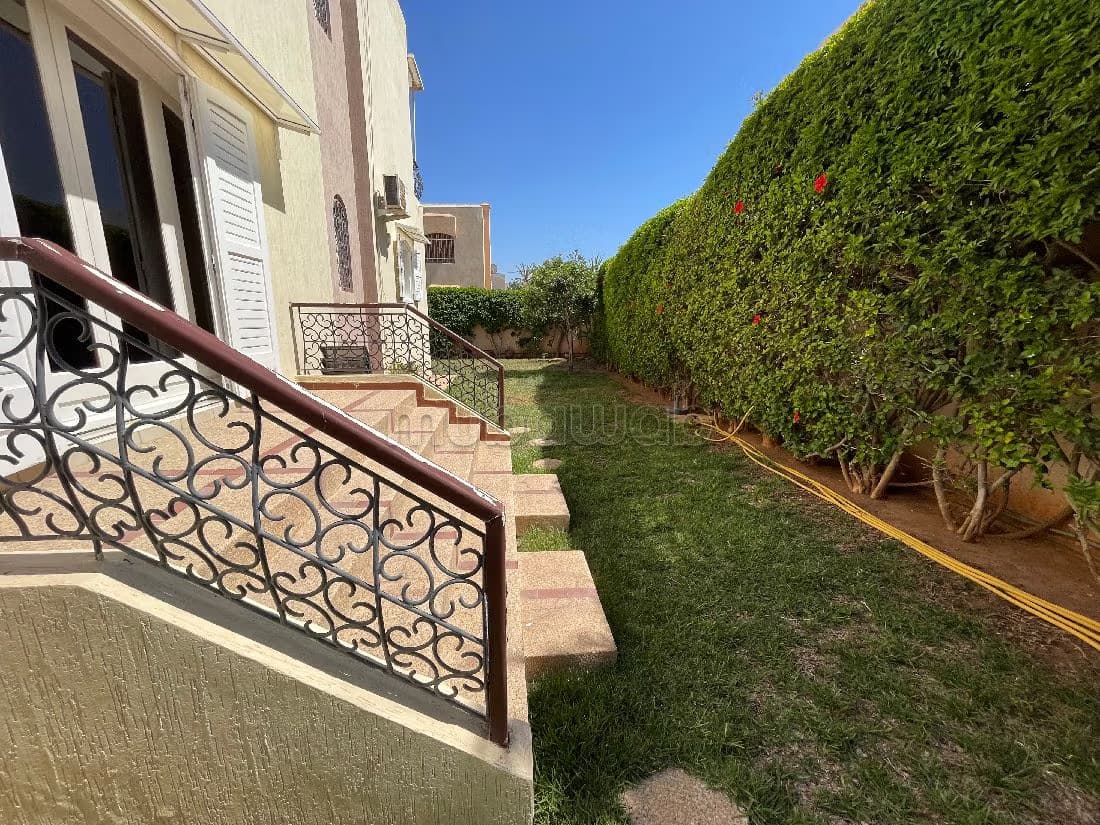 Villa cite suisse a vendre 500m2 tres bien place