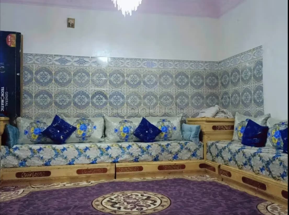 Trouvez votre maison à acheter à Beni Makada Lakdima. 2 bell...