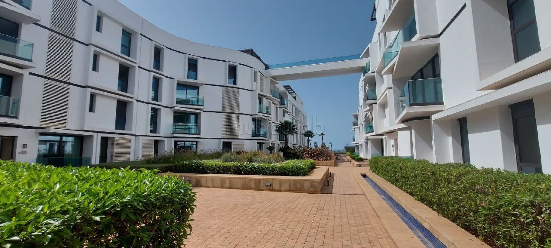 Appartement à l'achat à Ain Diab. Superficie 111 m². Terrass...
