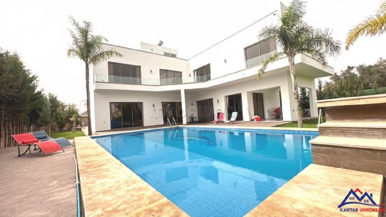 Magnifique Propriété avec Piscine et Jardin, à seulement 200...