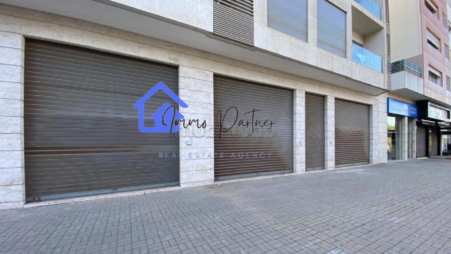 Magasin à louer dur la ferme bretonne
