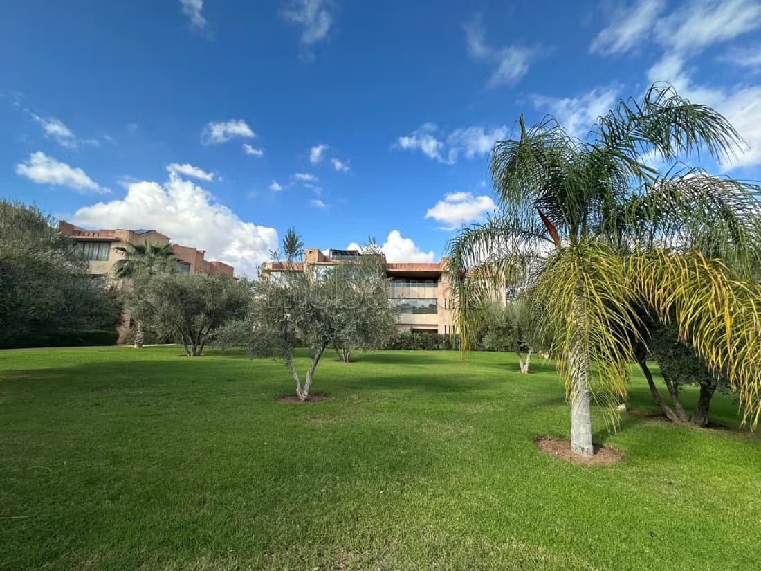 Villa de luxe a prestigia golf city de 3 facade