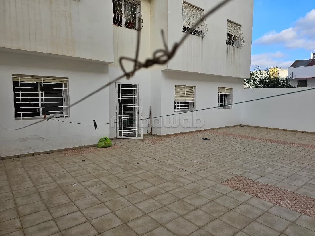 Location d'un appartement à Mimosas. 2 chambres. Meublé
