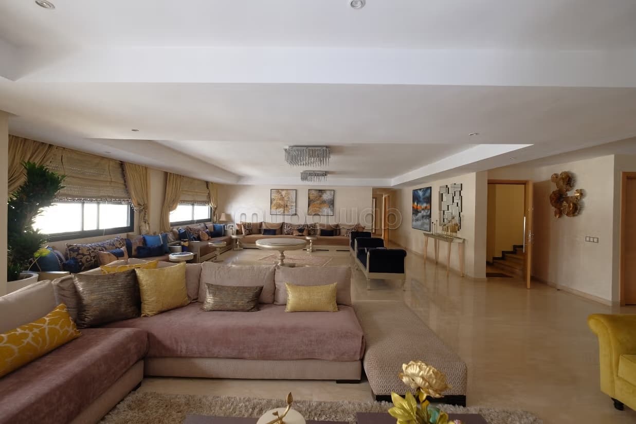Apt 374 m² 4 chambres sans vis à vis
