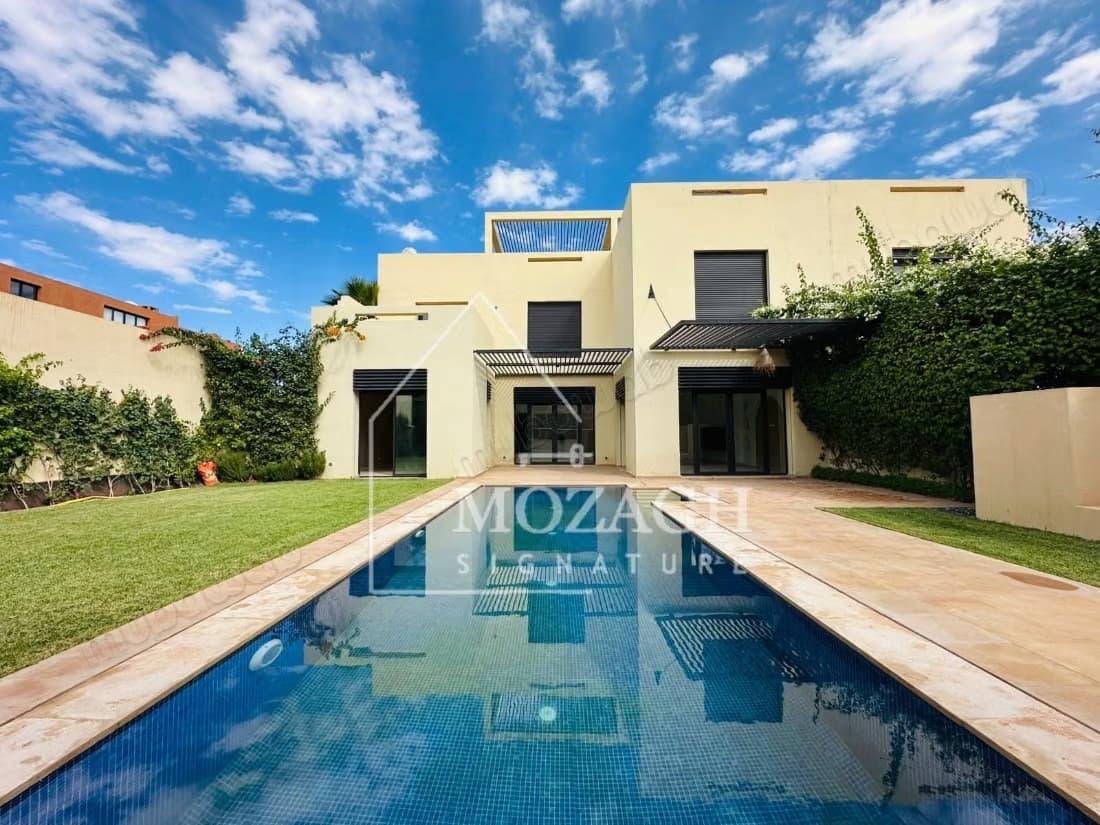 Magnifique villa 3 chambres avec piscine – Al Maaden Golf