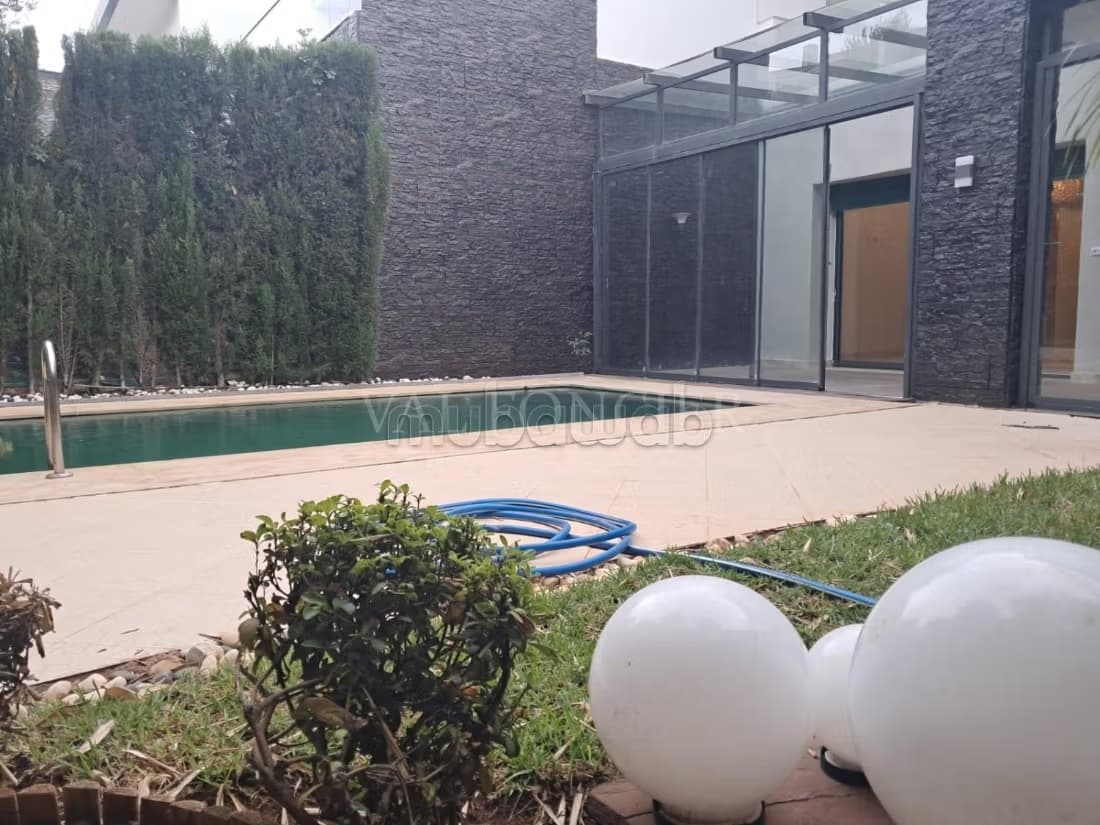Location villa 3chambres avec piscine Bouskoura, Casablanca