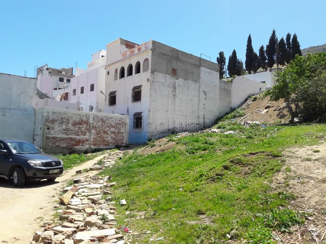Terrain á Tetouan Aïn Bouanan pour projet immobil