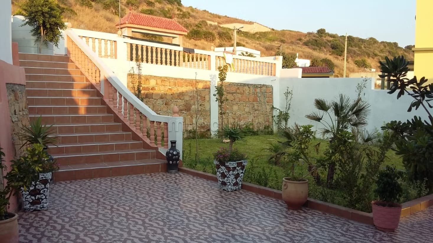Belle villa vue sur les montagnes