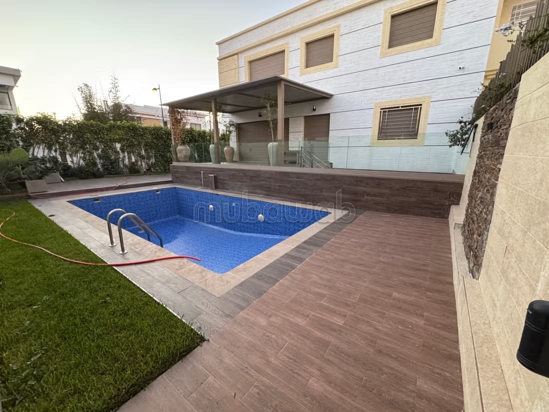 Villa meublé en location à Hay Riad