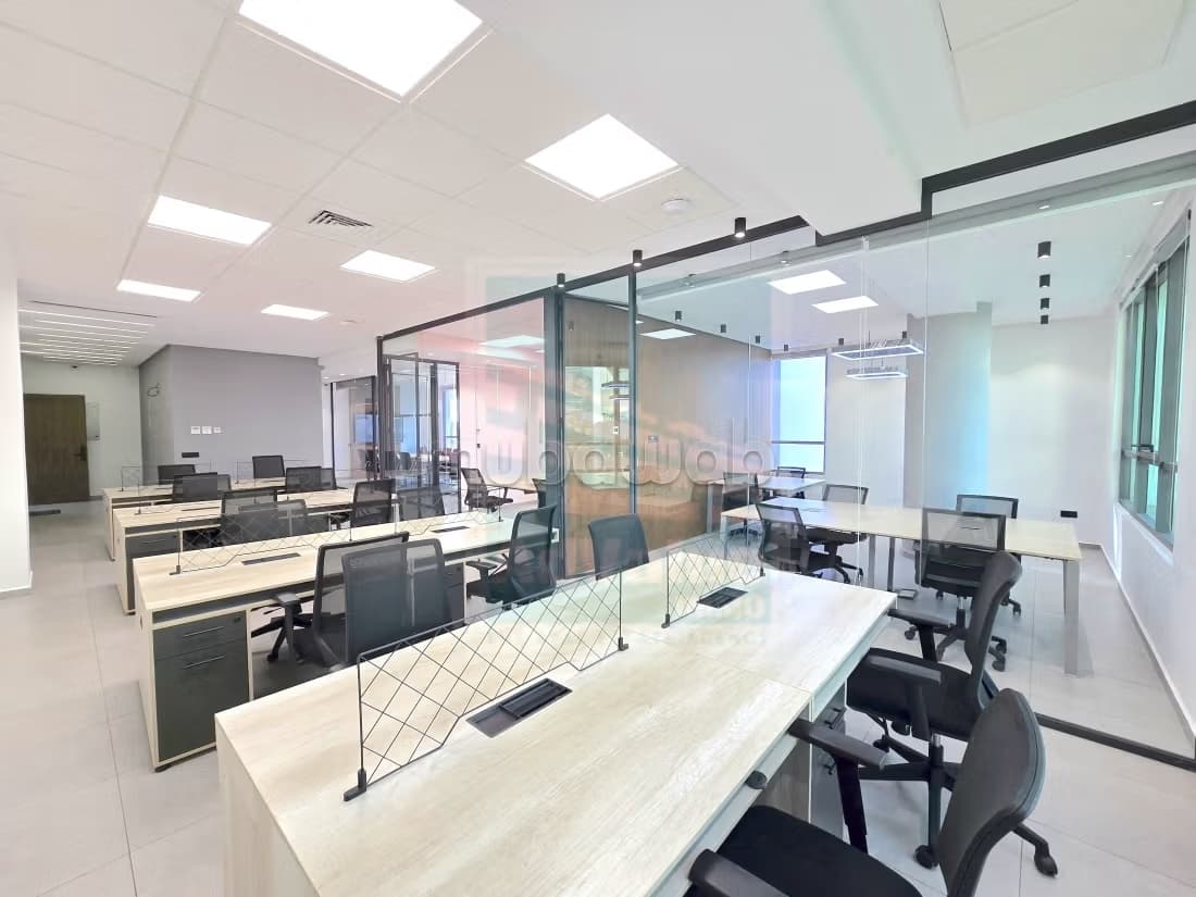 DL. 933: Plateau bureaux équipé à Sidi Maârouf