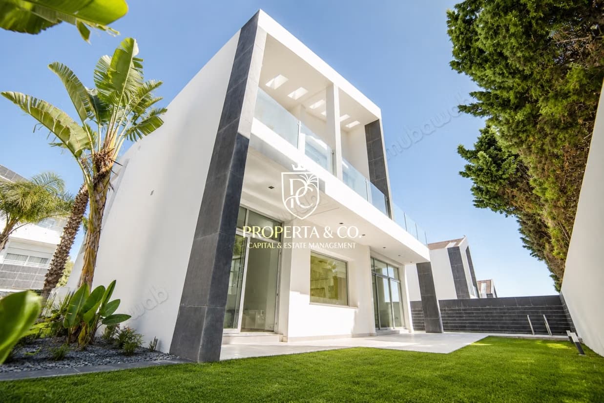 Somptueuse villa avec piscine et vue mer en vente à Tanger