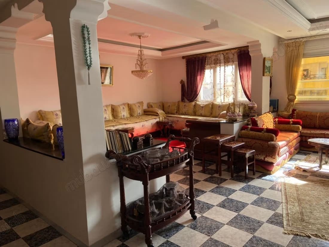 Grand appartement 4 chambres au prix intéressant