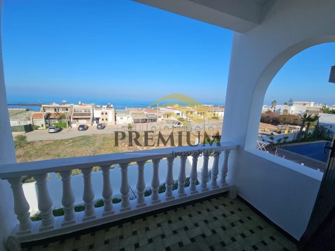 Jolie villa a louer en front de mer