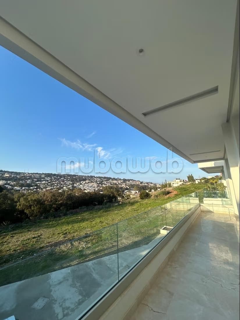 Appartement de luxe avec terasse en location
