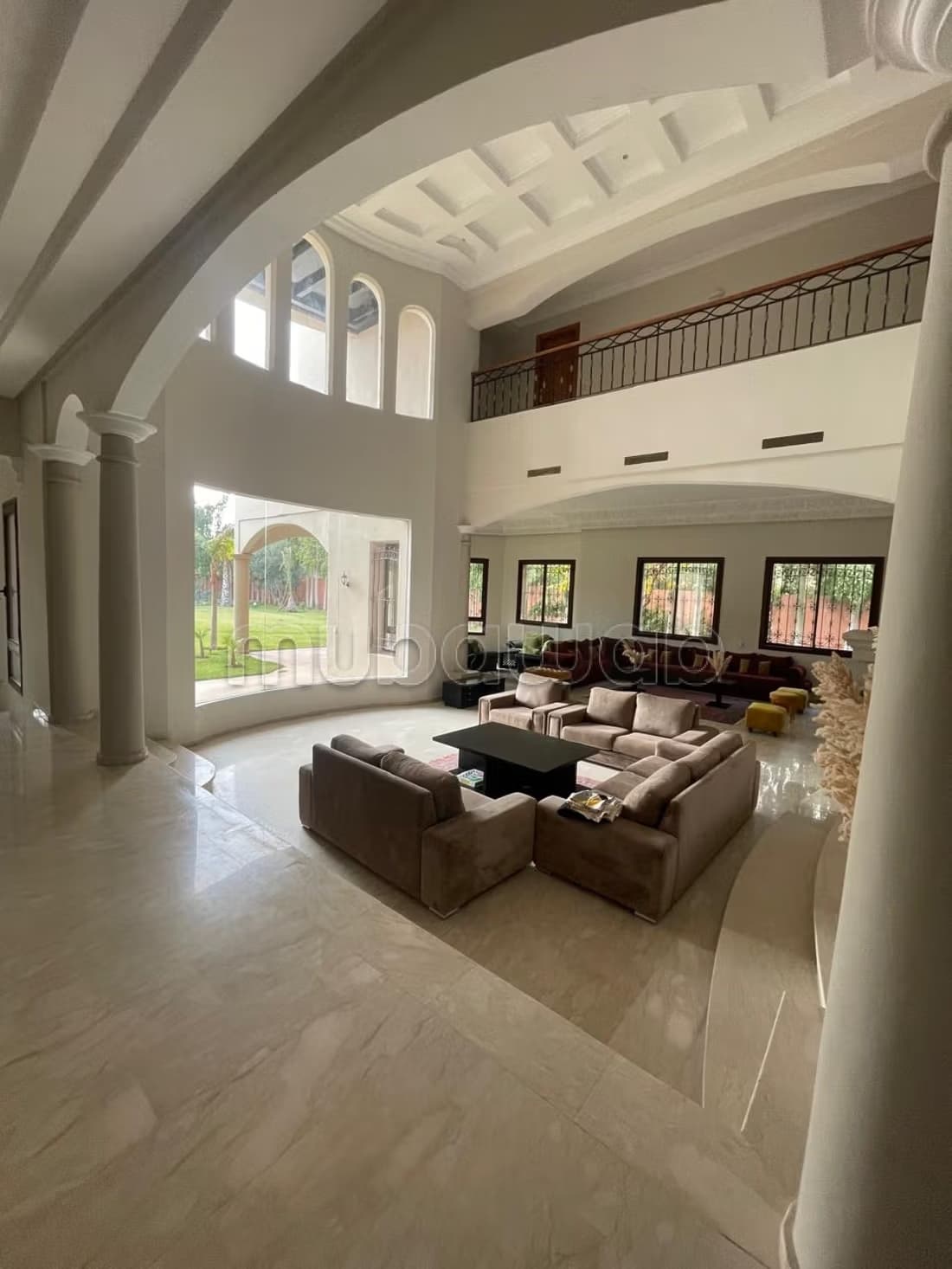 Villa Standing 2700 m² à Vendre AV Med VI Marrakech