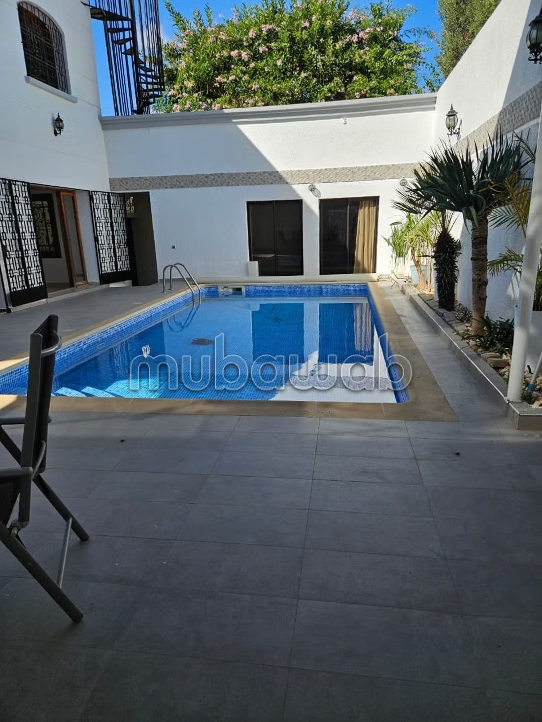 Villa avec piscine à louer à oasis