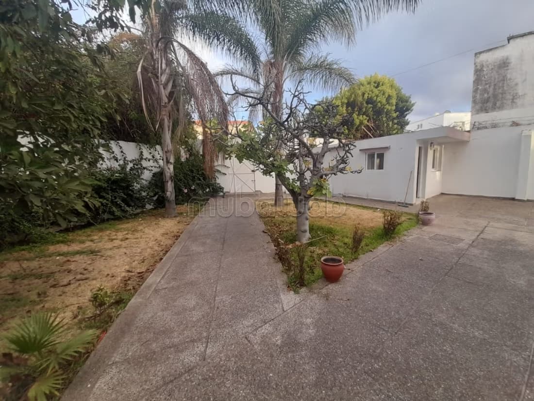 Grande Villa à Vendre – Quartier Youssoufia, Rabat