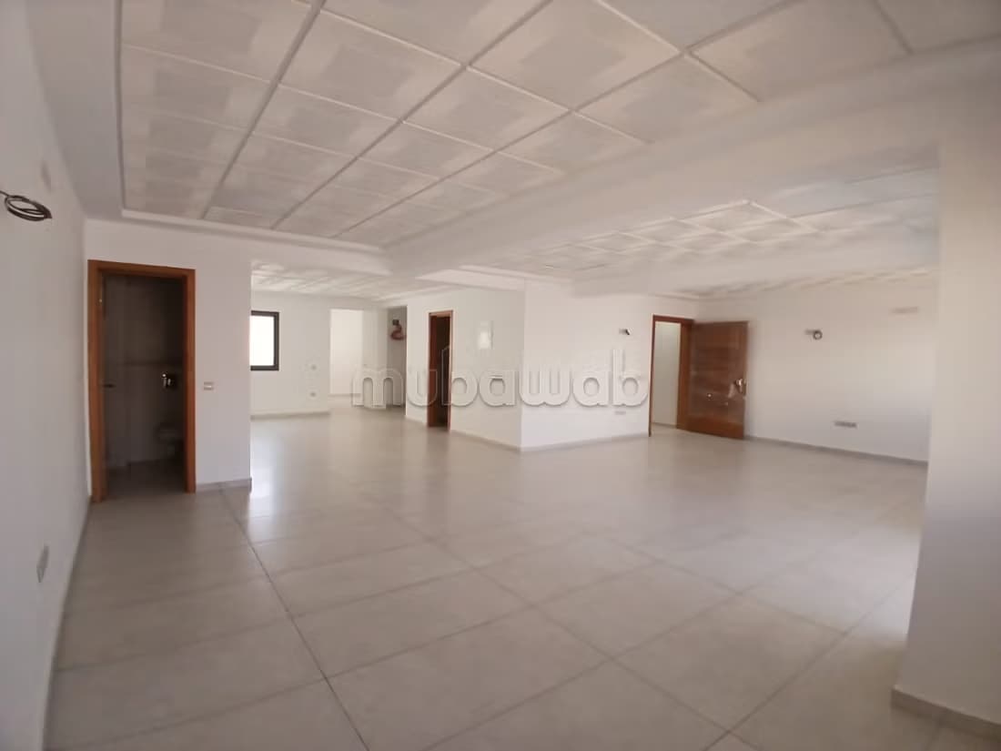 Plateau bureau a louer a hay mohammadi agadir