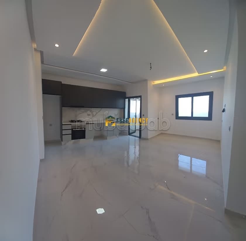 Studio Moderne à Vendre – Belle Finition